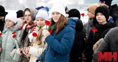 Белорусы чтят память жертв блокадного Ленинграда