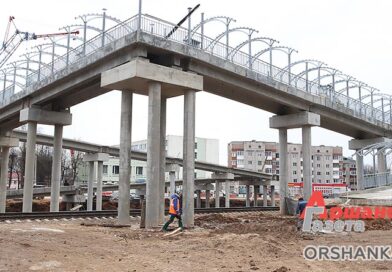 Посмотрели, как в Орше продвигается стройка пешеходного моста по ул. Шкловской | видео, фото