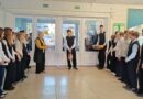 В СШ № 2 г. Орши торжественно встретили участника Молодежного первенства мира по самбо Артура Денисова В СШ № 2 г. Орши торжественно встретили участника Молодежного первенства мира по самбо Артура Денисова